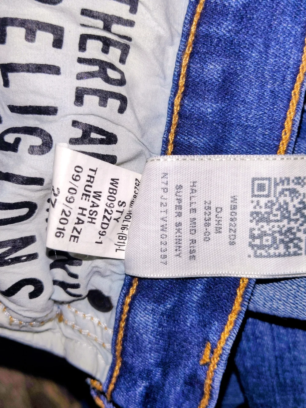 True Religion - Women's Jean Super Skinny Wash-True Haze The Hallie Mid-rise